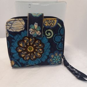 VERA Bradley Womens Purse Wallet Blue Floral Fabric